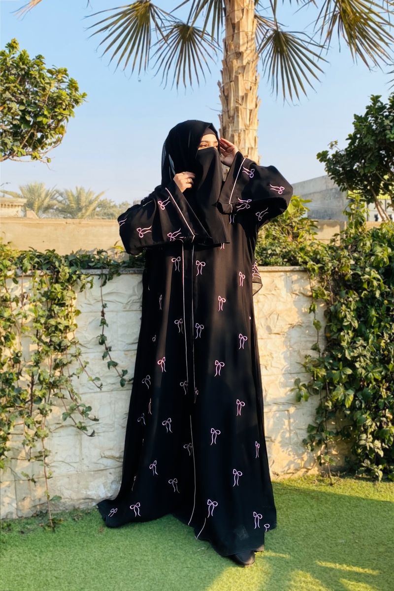 Bow Abaya – Timeless Elegance